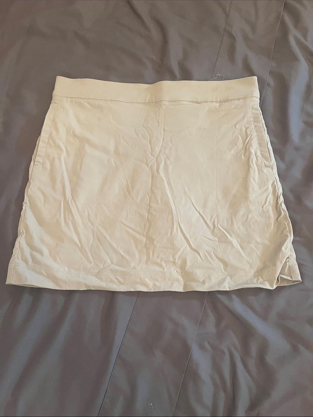 Columbia kids L or womens 0/2 Omnishade/Omnishield skort